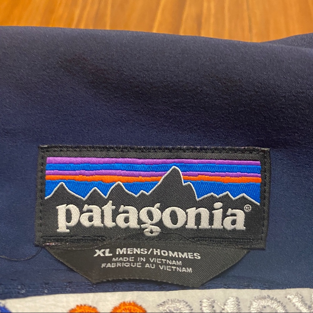 Patagonia Zip-Up Blue Jacket - Picture 4 of 6